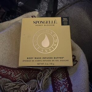 Spongelle honey blossom body wash new unopened